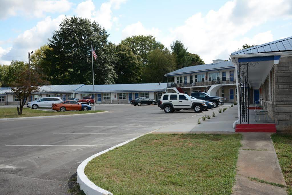 Horse Cave Motel 외부 사진
